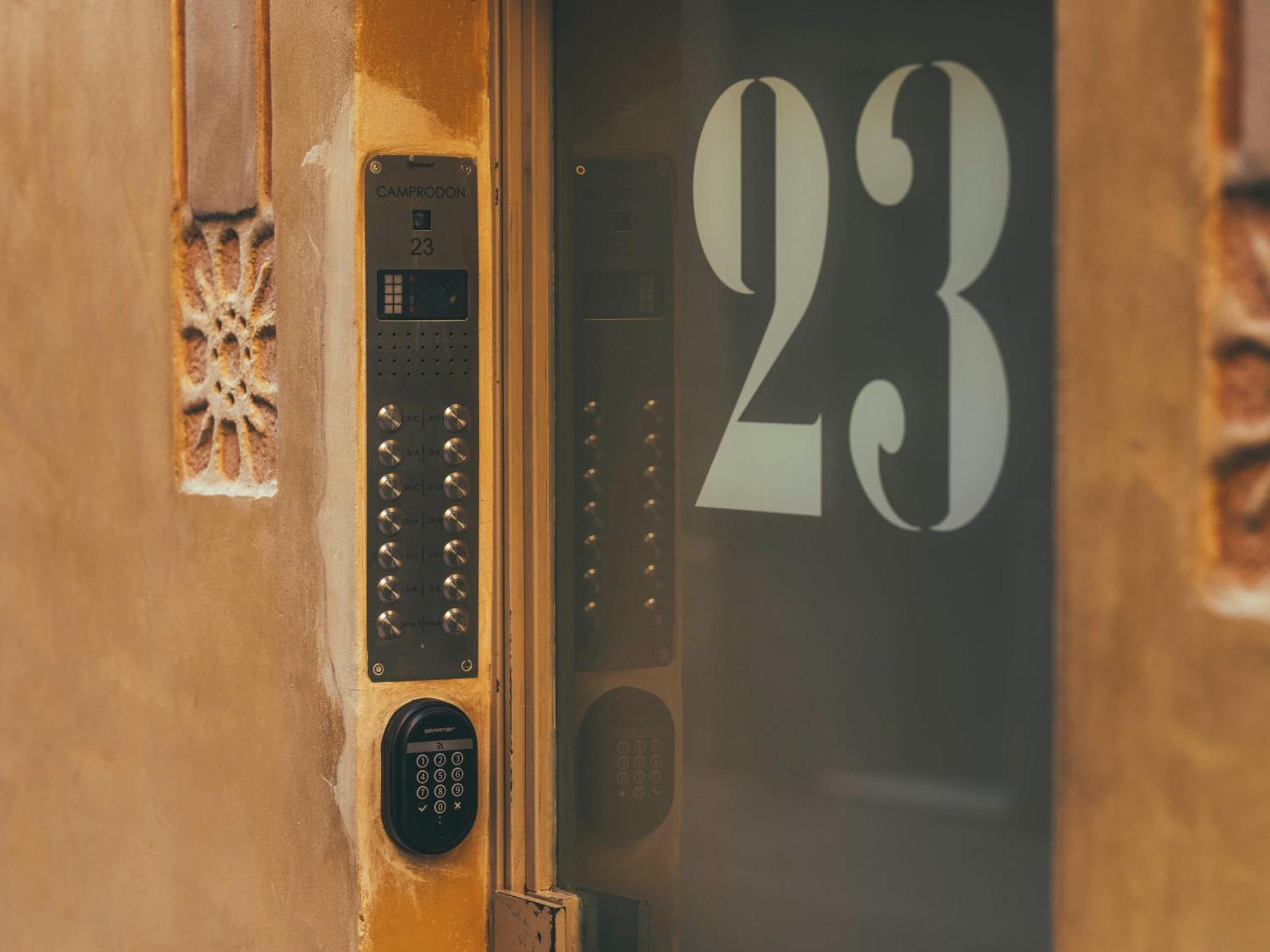 Boutique Apartments 23 Barcelona Zewnętrze zdjęcie